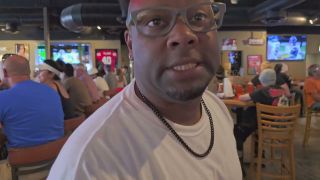 Lil Dee working the crowd